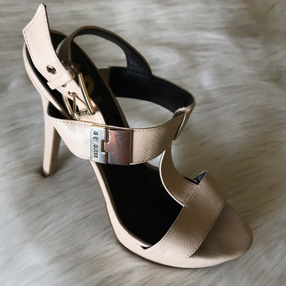 GUESS heels - Picture 3 of 6